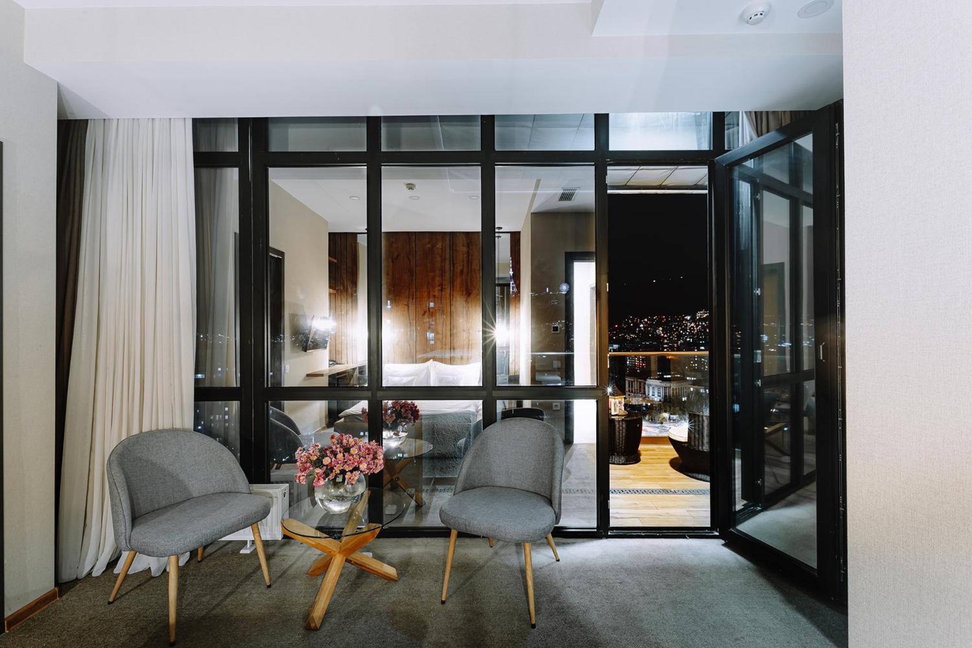 Hotel Sky Station Tbilisi Luaran gambar